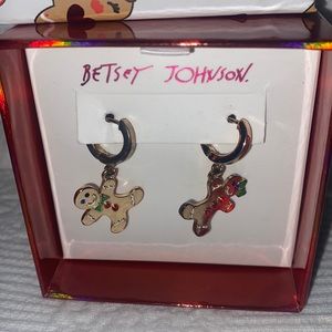 Betsy Johnson Gingerbread Earrings🧑‍🎄